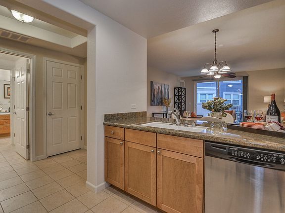 5th image of 809 Auzerais Ave Unit 315