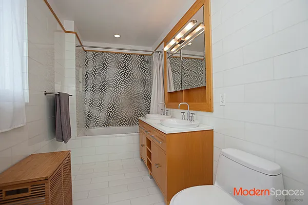 Sold by Modern Spaces | media 9