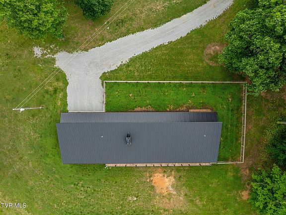 2nd image of 393 Holt Ridge Rd