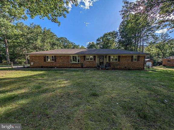 2nd image of 16490 Mountain Run Ln