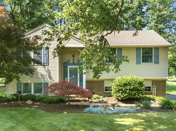 113 Acorn Pl, North Wales, PA 19454