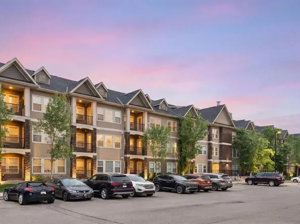 200 NW Cranfield Cmn SE #210, Calgary, AB T3M 1S2