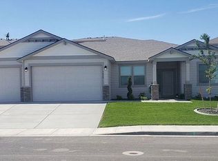 7025 Collins Rd, West Richland, WA 99353