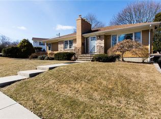 185 Vinton Ave, Cranston, RI 02920