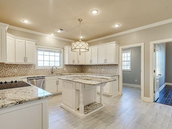 4th image of 1705 Billie Acres Pl