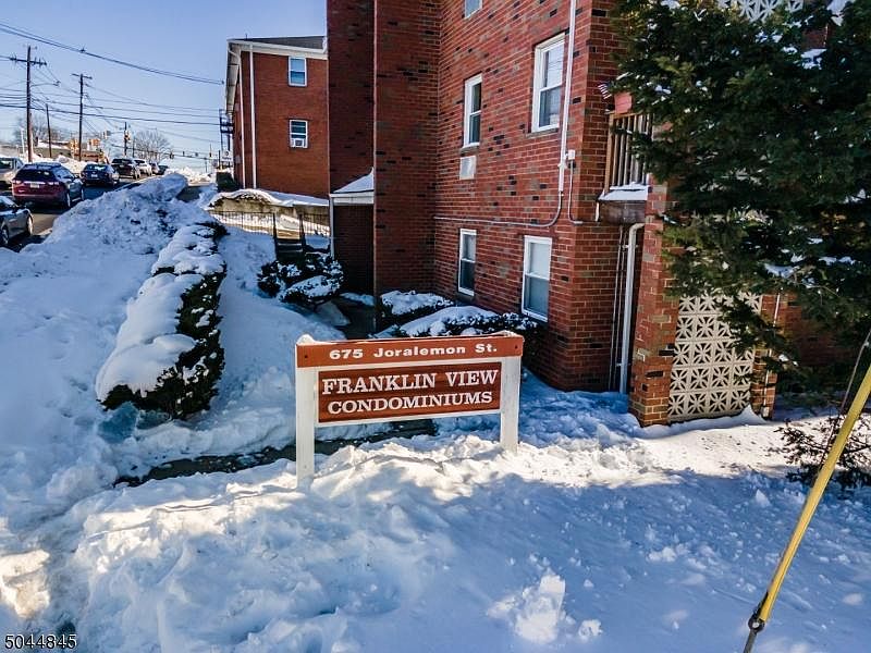 1st image of 675 Joralemon St APT C6