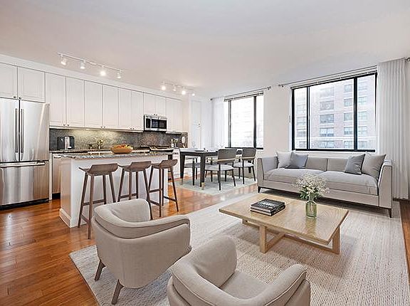 4th image of 450 N End Ave APT 22F