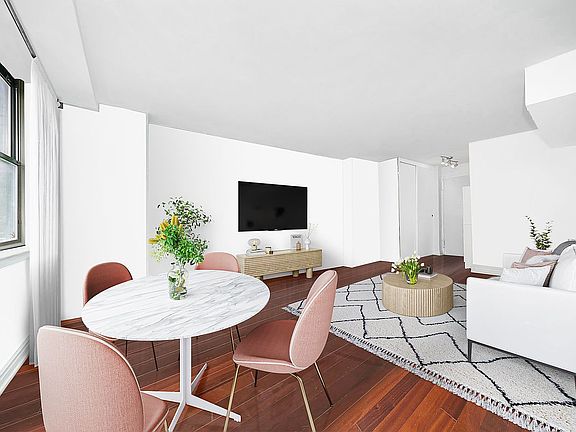 2nd image of 225 E 36th St APT 1D