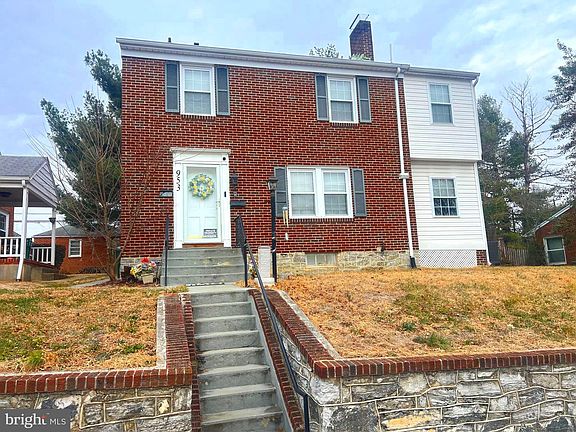 2nd image of 953 View St