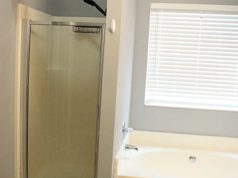 2266 Charleston Pointe SE — Photo 24