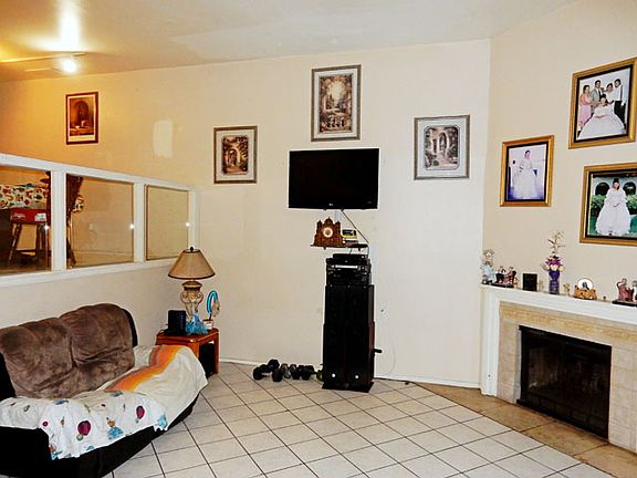 5th image of 8800 Willis Ave Unit 11