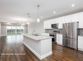 5177 Highpointe Lakes Dr UNIT 103, Westerville, OH 43081