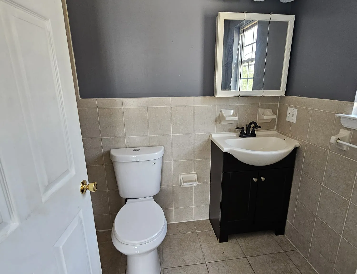 3 bed, $2,695 — Photo 4