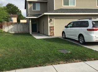 725 SW Mount Hood Ave, Boardman, OR 97818