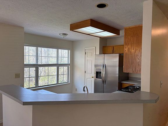 5th image of 5268 Village Way