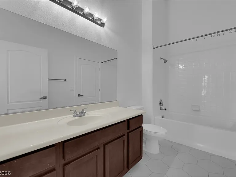 700 Carnegie St #724 — Photo 18