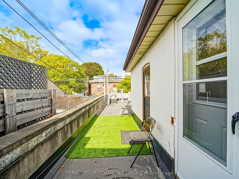 1378 Danforth Ave S #1 — Photo 33