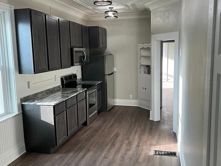 329 Ellicott St #UPPER — Photo 1