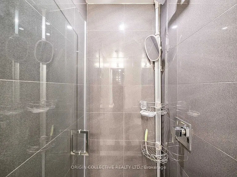 1 Yorkville Ave #611 — Photo 28