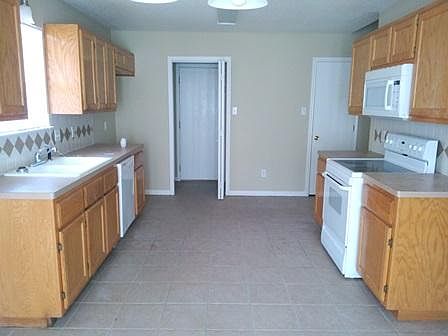 5th image of 4204 Embers Dr