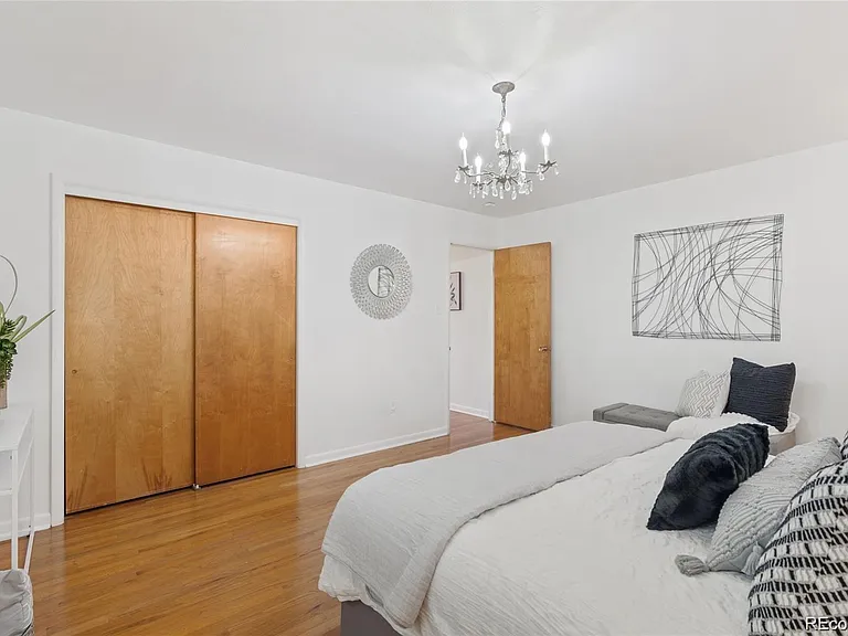 2311 S Jasmine Pl — Photo 21