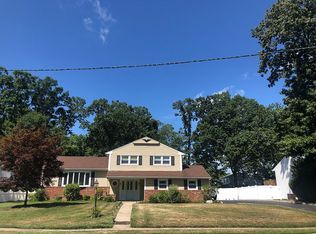 28 Hershey Rd, Wayne, NJ 07470