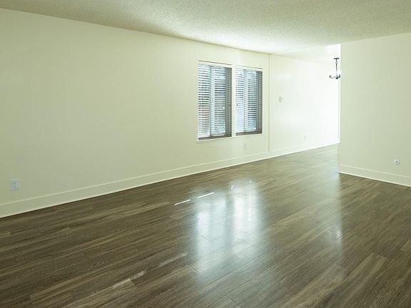 4th image of 617 W Granger Ave APT 93