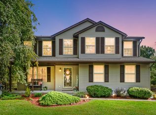 1336 Dee Dee Ln, Amelia, OH 45102