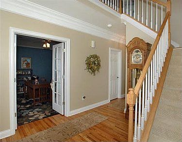 2nd image of 129 Cool Springs Ln