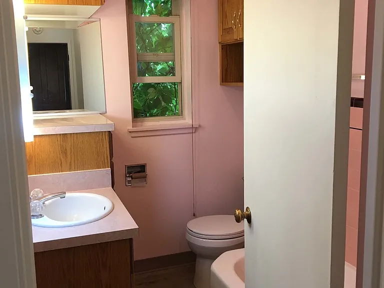145 N 900 W — Photo 9