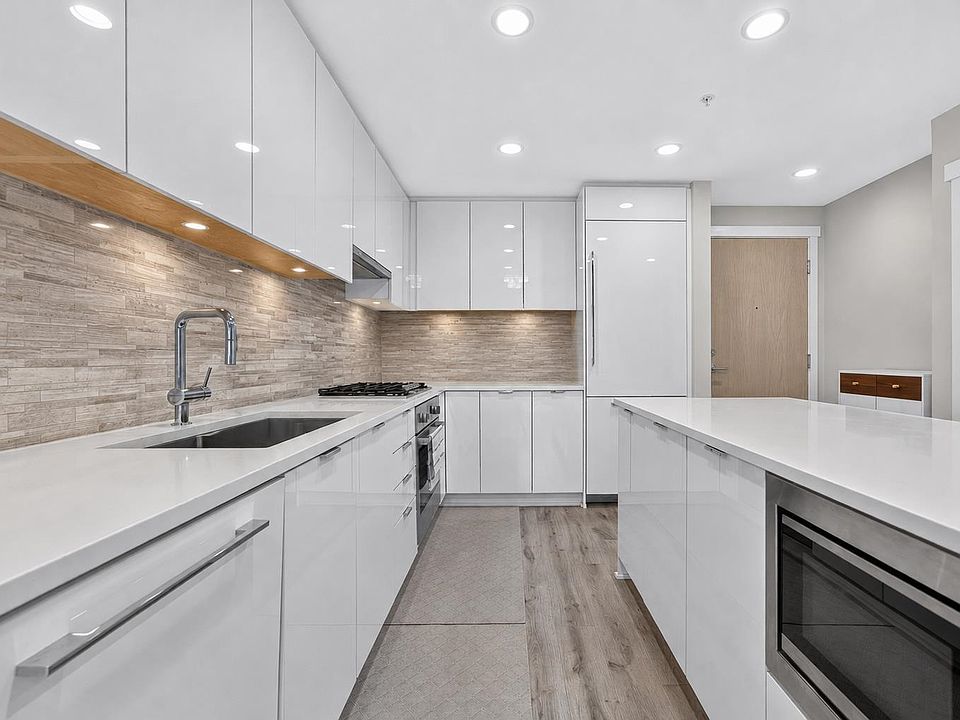 1st image of 9233 Odlin Rd #307