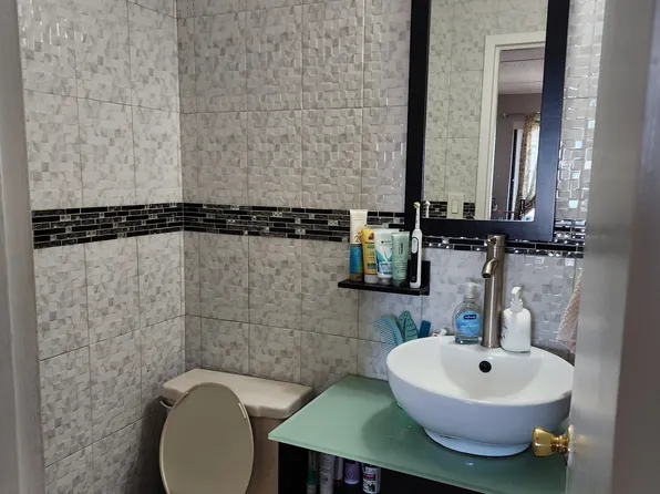 92-29 Queens Boulevard image 17 of 23