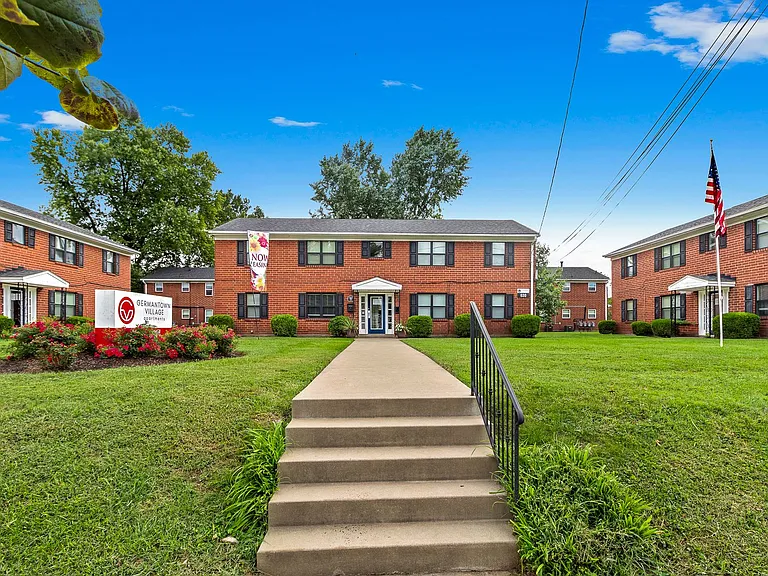 Germantown Village Apartments — Photo 16