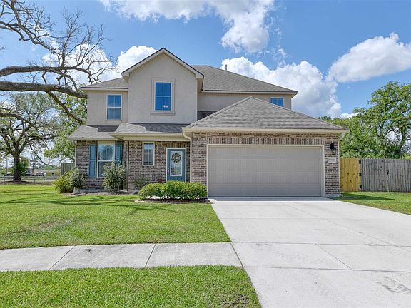 3rd image of 39308 Legacy Lake Dr