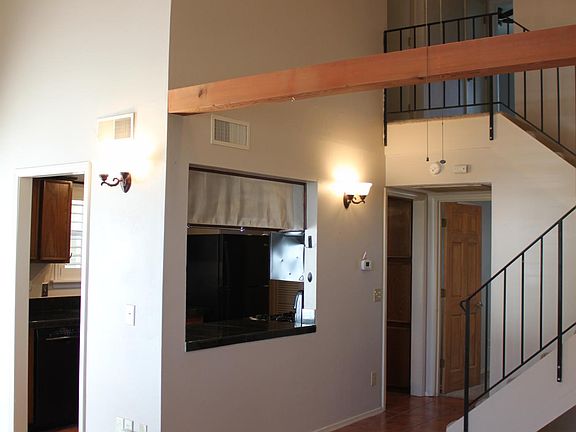 5th image of 24 Cherrywood Sq