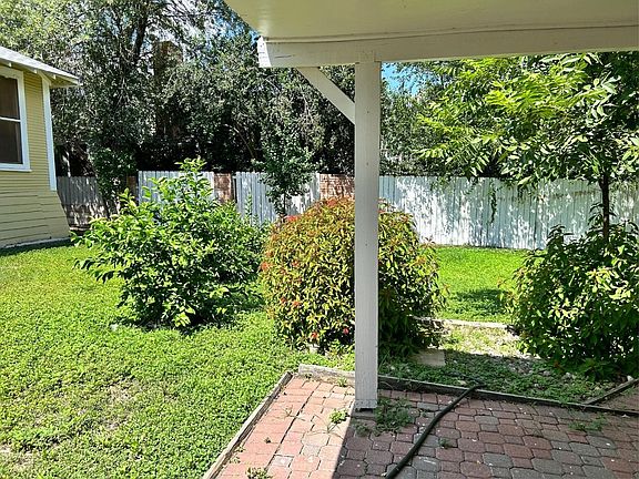 4th image of 603 E Losoya St