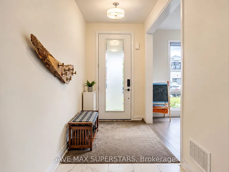 4 Sweet Cicely St — Photo 6