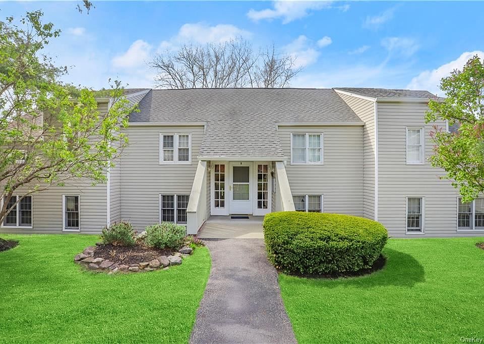 1st image of 803 Holly Stream Ct #803