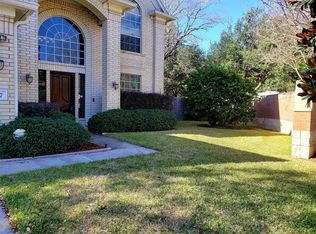 9327 Willow Crossing Dr, Houston, TX 77064