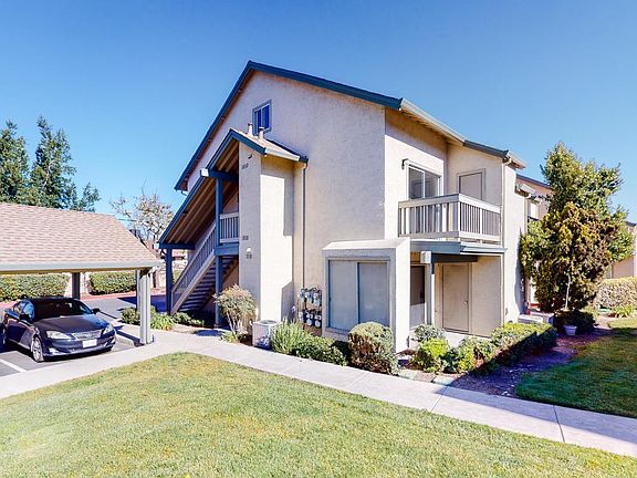 3rd image of 1018 Summerplace Dr