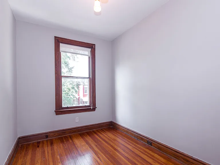 1358 Parkwood Pl NW — Photo 14