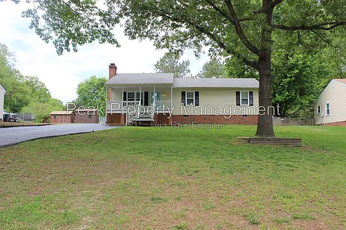 6452 Lakeway Dr Photo 1