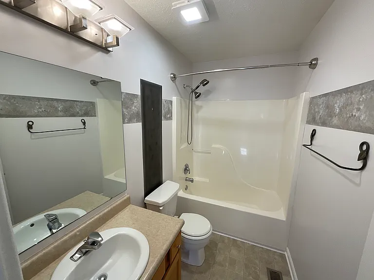 6635 W Odessa Way — Photo 28