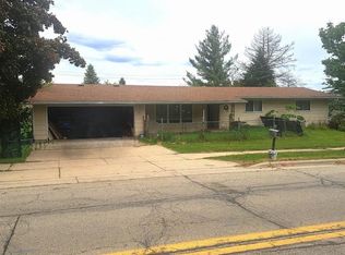 700 6th Ave, New Glarus, WI 53574