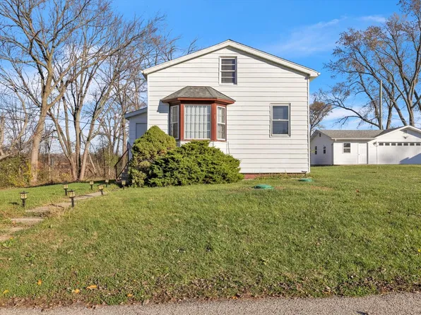 42010 N Venn Rd, Antioch, IL 60002