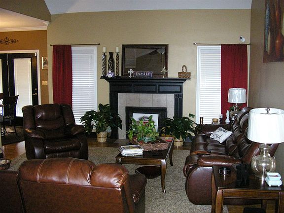4th image of 2615 Ashgate Dr