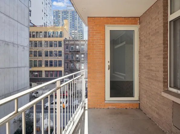 502 Ninth Avenue image 7 of 14