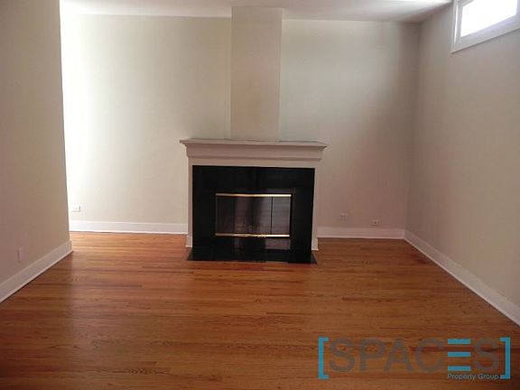 4th image of 1867 N Bissell St #B2