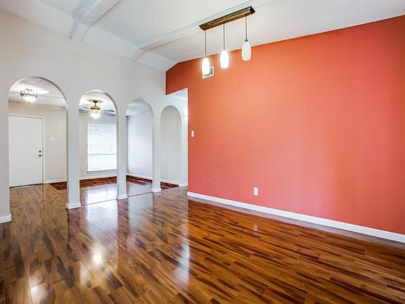 4th image of 2136 Bowie Dr