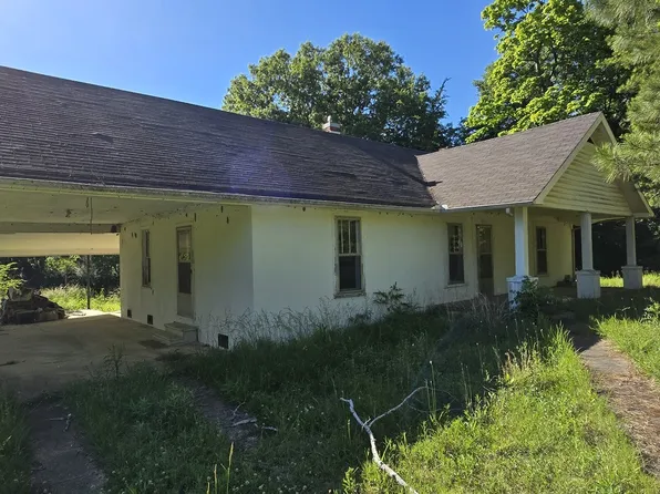775 Fortner Dr, New Johnsonville, TN 37134